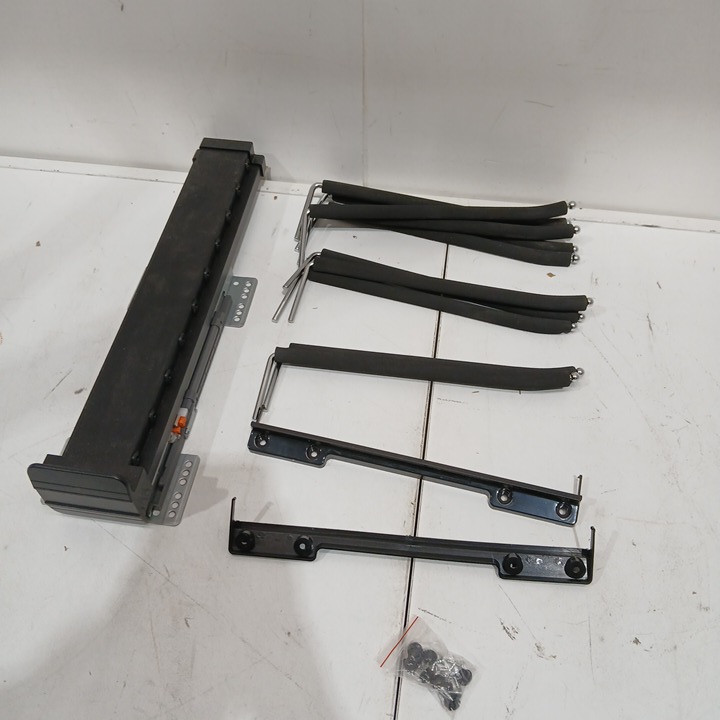 Adjustable Wardrobe Clothing Rail - 18" X 5" - BLACK image 3