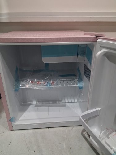 Frigidaire Retro Compact Fridge with Chiller Mini Refrigerator with Built-in Bottle Opener - 46l capacity - pink (model: efr176-pink-6com) image 8