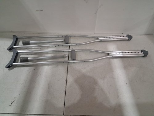 STANDARD ALUMINUM ADJUSTABLE CRUTCHES - 5.2FT TO 5.10FT - ALUMINUM image 2
