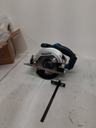 *Tool Only* Makita Circular Saw - 18V LXT 6-1/2" (model: DSS611Z) image 2