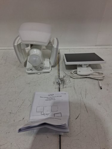LUTEC MOTION ACTIVATED SOLAR SECURITY LED FLOOD LIGHT - 5000K - 3000LM - WHITE (MODEL: 1937995) image 3