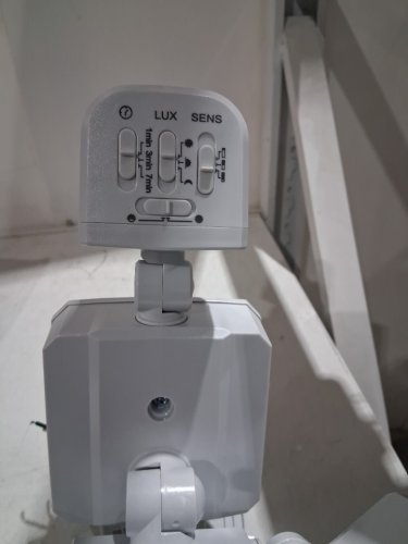 Koda LED motion activated security light - 240° sensor - 70ft Range - 4200LM - WHITE (Model: 1763201) image 3