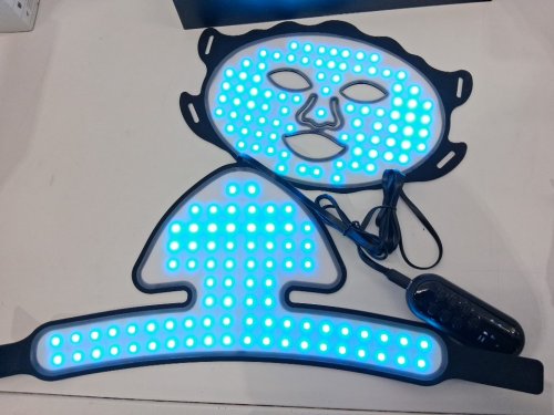 2pc led light therapy mask set for face and neck - 7 colour modes - black/yellow image 13