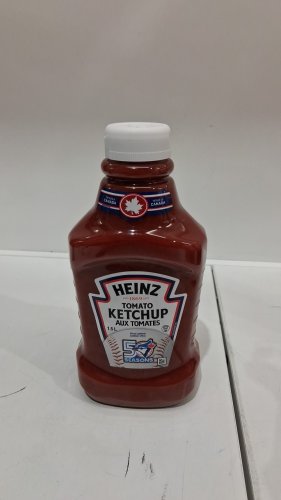 Heinz limited edition Tomato Ketchup (50 seasons of the blue jays) - 1.5L image 2