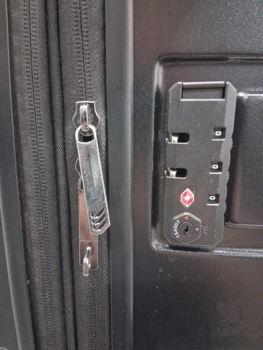 4pc Travelite Frontier with Integrated TSA lock - black (MODEL:TVL100840019) image 6