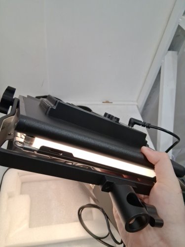 NEEWER BI-COLOR PHOTOGRAPHY VIDEO LED PANEL LIGHT - 3200k to 5600k - (model: NL660) image 5