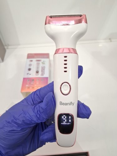 6pc women's beanify 4 in 1 electric razor - white/pink - (Model: rf-3028-4t-w) image 3