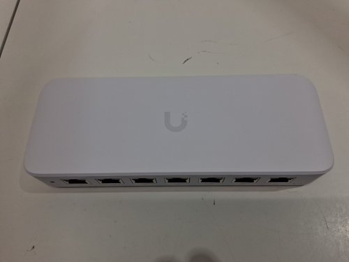 Ubiquiti USW-ultra - 8 PORTS - white image 3