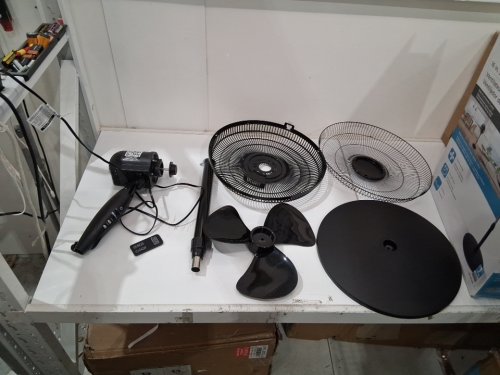 BLACK + DECKER STAND FAN WITH REMOTE - 16" DIAMETER - BLACK (MODEL: BFSR16B-01) image 2