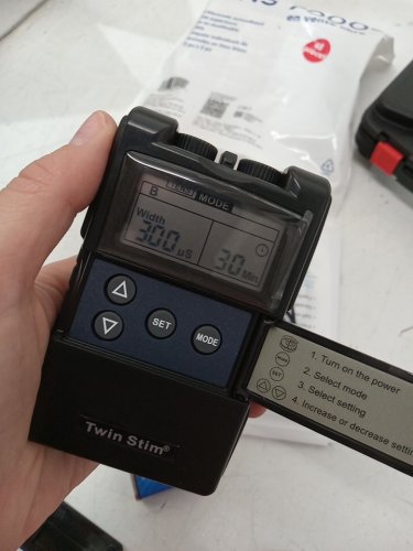 Twin stim tens & ems pain relief combo with carry case - black (MODEL: ‎DS2202) image 4