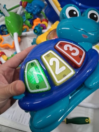 Baby Einstein Neptune's Ocean Discovery Jumper with Adjustable Height - 15+ multi-sensory toys/activities - 4 languages - Multi-colour (Model: 10455) image 9