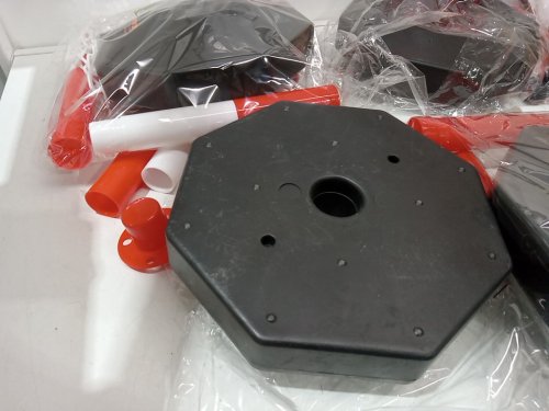 6pk traffic posts - 33.9" x 11.2" posts - (6) 6ft chain - red/white (model: cc-f03-n-rw-6pcs-2m) image 4