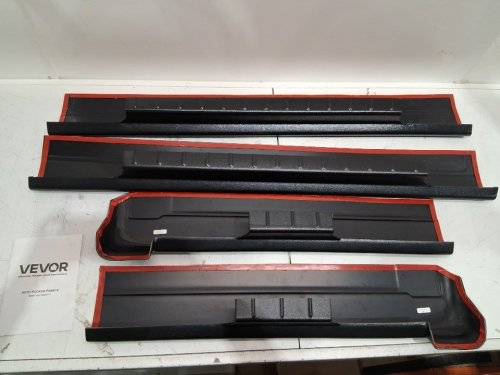 4PC Vevor Rocker panel guard - 1999-2006 Chevrolet Silverado (extended cab) - black (model: xc2116) image 4