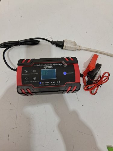 Portable Pulse Repair Battery Charger for Cars and Motorcycles with LCD Display - 12v 8A - 24V 4A - Red / Black image 4