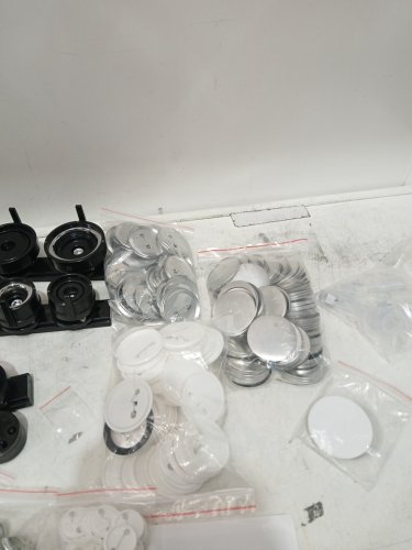 VEVOR BUTTON MAKER MACHINE BADGE PUNCH PRESS KIT, WITH CIRCLE CUTTER, 500PC BUTTON PIECES 7 MULTIPLE SIZES 25MM/ 1" +58MM/2.25" - BLACK - (MODEL: B0BTKJTNVN / JMB-X3) image 6