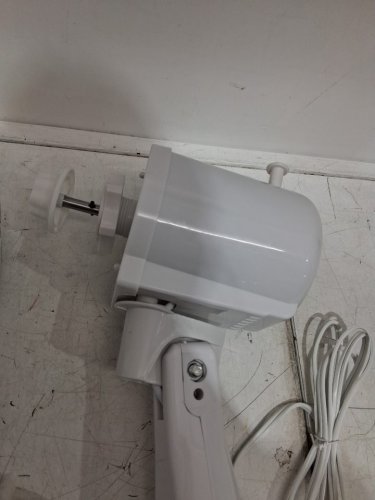 Tooltech 3-Speed oscillating pedestal fan - 16" - white (model: 100077) image 4