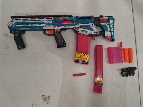 ZURU XSHOT Pro Skins Sinister Long Shot Blaster with 40 darts - multicolor (MODEL: 36685) image 2