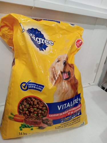 *Recently Expired* Pedigree Vitality+ Dry Dog Food - 14kg - Hearty Beef and Vegetable Flavour image 2