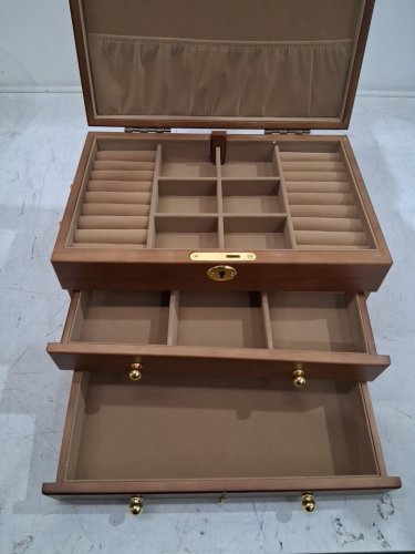 EURIELK Wooden Jewelry Box with Lock and Key - 11.5" x 7.5" x 7" - Brown/Gold image 3