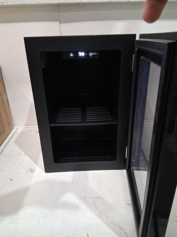 EUHOMY Beverage Refrigerator Cooler with 40°F-61°F Digital Temperature Control- 18L holds 25 cans -black-(model:fwc008-11bl-caeh/‎ WC-6B) image 4