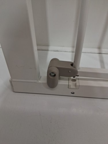 MUNCHKIN EASY CLOSE SAFETY GATE - 29.5" TO 35"W X 29.5"H - WHITE (MODEL: MK0002-012 REV 5) image 5