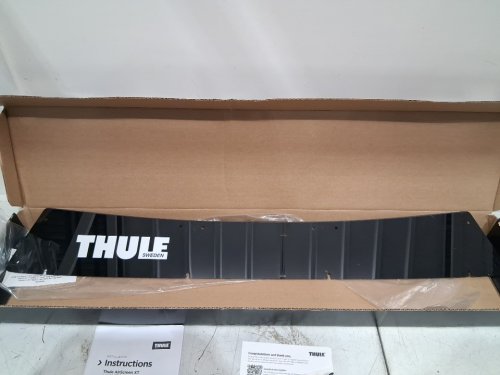 THULE AIRSCREEN XT L - WIND FAIRING KIT THAT REDIRECTS AIRFLOW OVER ROOF RACK - 44" - BLACK - (MODEL: 870202) image 7