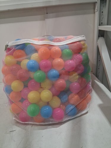 400PK AMAZON BASICS BPA FREE PLASTIC BALL PIT BALLS - 2.3" BALLS - 6 MULTICOLORS (MODEL: 76188) image 2
