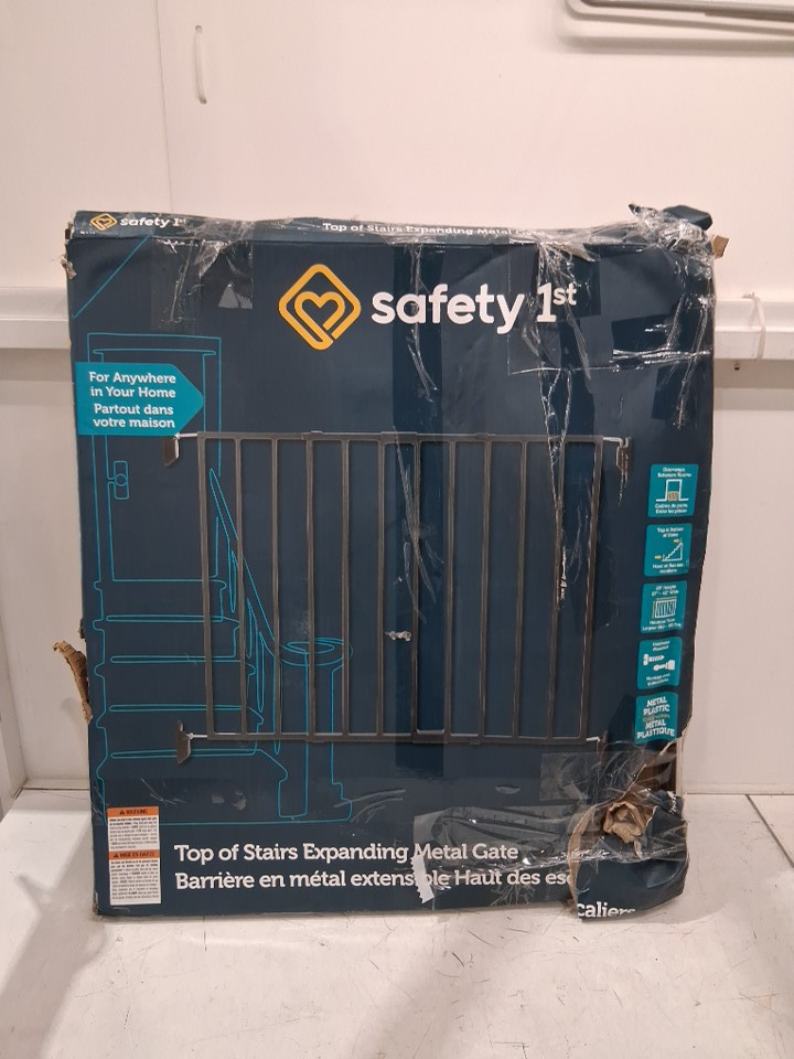 Safety 1st Top of Stairs Expanding Metal Gate - 28" x 27"- 42" - Black (Model: GA090CBLKF2) image 2