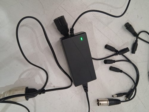 universal ac adapter with attachments - 42v/2a - (model: by-084/420/002) image 3