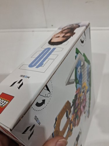 500pc LEGO Lionel Messi – Soccer Highlights (MODEL: 43011 / 1939201) image 3