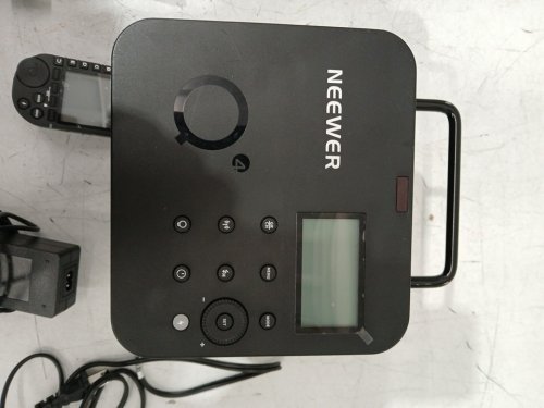 NEEWER 2.4G TTL Outdoor Studio Flash with App Control And Carrying Case - 400Ws, 1/8000 HSS, 3000mAh Battery - Black - (Model: Q4) image 9