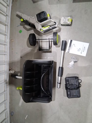 DEKOPRO ELECTRIC CORDLESS SNOW SHOVEL WITH 2 BATTERIES AND CHARGER- 17" 40V- GREY/GREEN/BLACK ( MODEL: DKPGSRA017B1) image 3