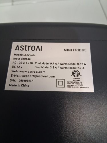 ASTROAI PORTABLE THERMOELECTRIC COOLER/WARMER MINI FRIDGE - 6L (HOLDS 8 CANS) - black (MODEL: LY2206A) image 6