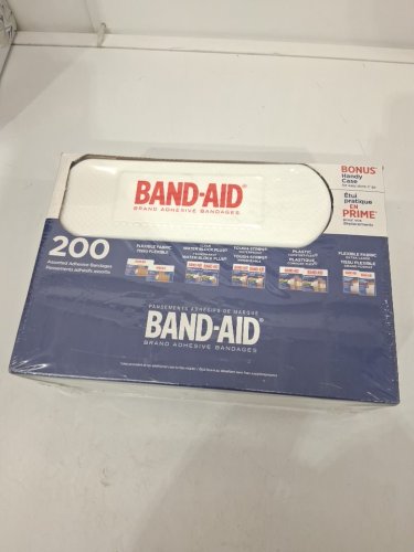 200pk band-aid brand adhesive bandages with handy case - assorted sizes image 2