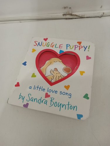 (Boardbook) Snuggle Puppy! A Little Love Song by Sandra Boynton image 2