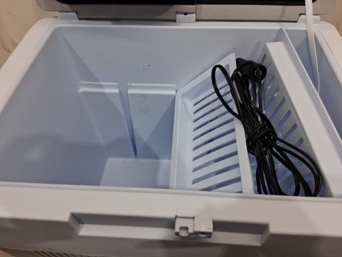 Koolatron Wheeled Electric Cooler/Warmer Thermoelectric Rolling Car Fridge - 12V - 31L - GREY (MODEL:W65) image 2