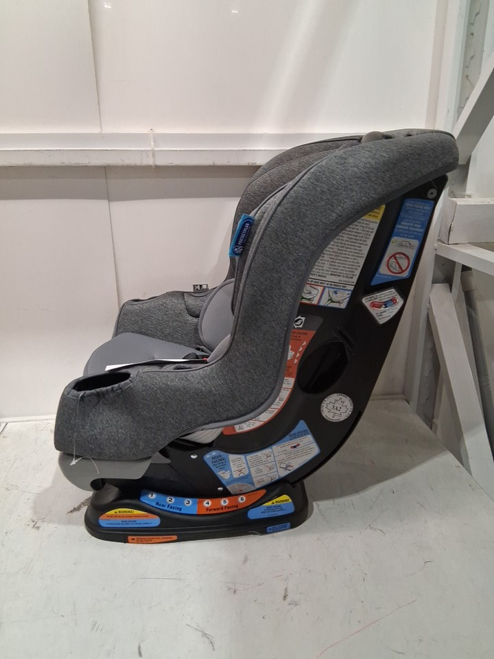 GRACO EXTEND2FIT CONVERTIBLE CAR SEAT - TITUS GREY/BLACK (MODEL: 2149057) image 4