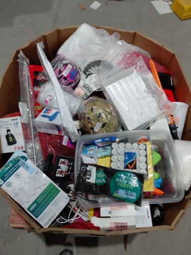 assorted MIXED item MYSTERY PALLET - VARIOUS PRODUCTS - aprox 300+ - (pallet #27) image 3