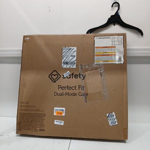 SAFETY 1ST PERFECT FIT DUAL-MODE GATE - FITS OPENINGS 28" - 42" WIDE - WHITE - (MODEL: GA049CWHOF1Z) image 2