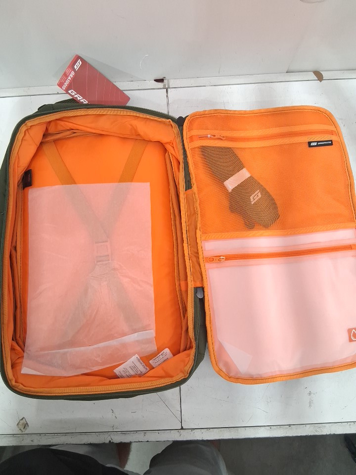 Graphite Metamorph Backpack for travel - 8" - green/orange (model:gra10010) image 3
