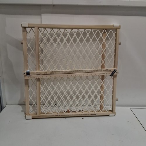 toddleroo by North States Diamond Mesh safety Gate - 26.5" - 42" x 23" - wood (model: 4600) image 4