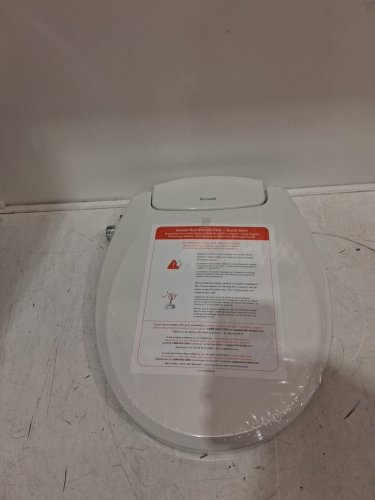 BRONDELL SWASH ECOSEAT NON-ELECTRIC SLOW-CLOSE BIDET TOILET SEAT - FITS ROUND TOILETS 18"-19.5"/5.5"-8" BOLT SPREAD - WHITE (MODEL: CANS101-EW) image 3