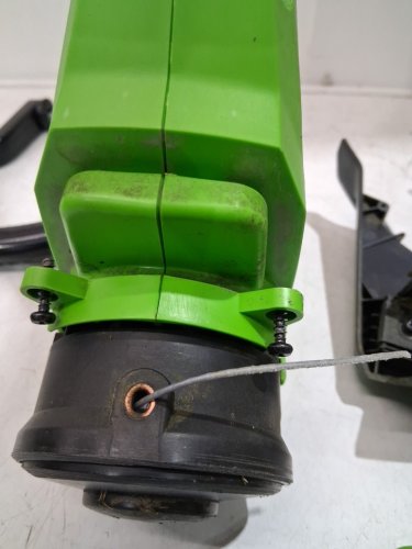 GREENWORKS 12" CORDLESS STRING TRIMMER - 24V - BATTERY AND CHARGER INCLUDED - GREEN (MODEL: 2128502) image 5