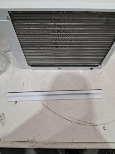 GE APPLIANCES ELECTRONIC WINDOW AIR CONDITIONER - 5,000 BTU - 150SQ.FT - WHITE (MODEL: AWAS05BWFC) image 7