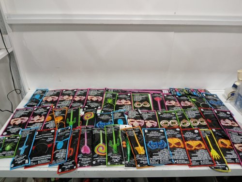 50pc+ assorted GLOW LIGHT BRACELETS, necklaces, masks, and accessories - MUTLI COLOURED image 2