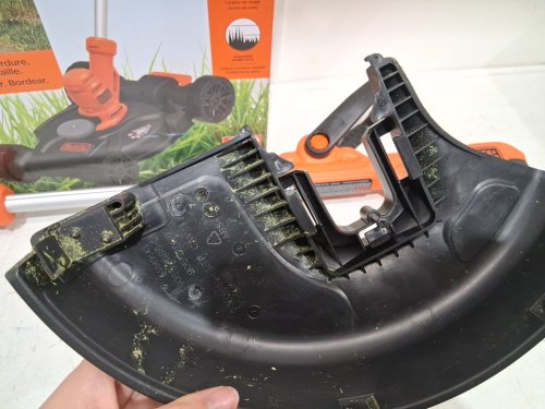 BLACK AND DECKER 3 IN 1 Corded COMPACT MOWER - 12" - Orange/Black - (Model: MTE912) image 4