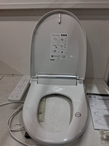 VOVO ELECTRONIC BIDET TOILET SEAT WITH HEAT FUNCTIONS & NIGHTLIGHT - ELONGATED - WHITE (MODEL: VB-3000SE) image 4