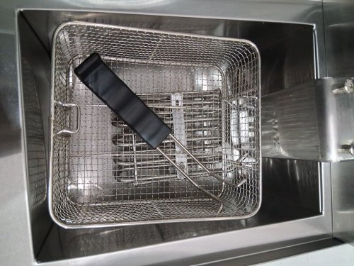 IPROODS ELECTRIC DEEP FRYER WITH  BASKETS, TEMPERATURE CONTROLN AND TIMERS, 10.5QT - 17.72" X 11.02" X 11.22 image 4