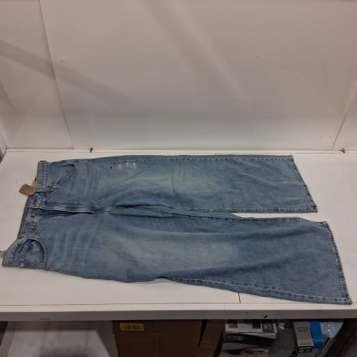 women's levis cinch baggy denim jeans - 34w x 31l - light wash blue image 2