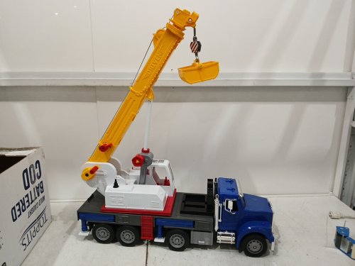 DRIVEN BY BATTAT JUMBO EXTRA LARGE CRANE TRUCK - UP TO 30" - BLUE - (MODEL: ‎WH1217Z) image 7